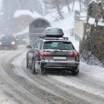 Vyrážate na dovolenku do hôr vlastným automobilom? Na toto nezabudnite!
